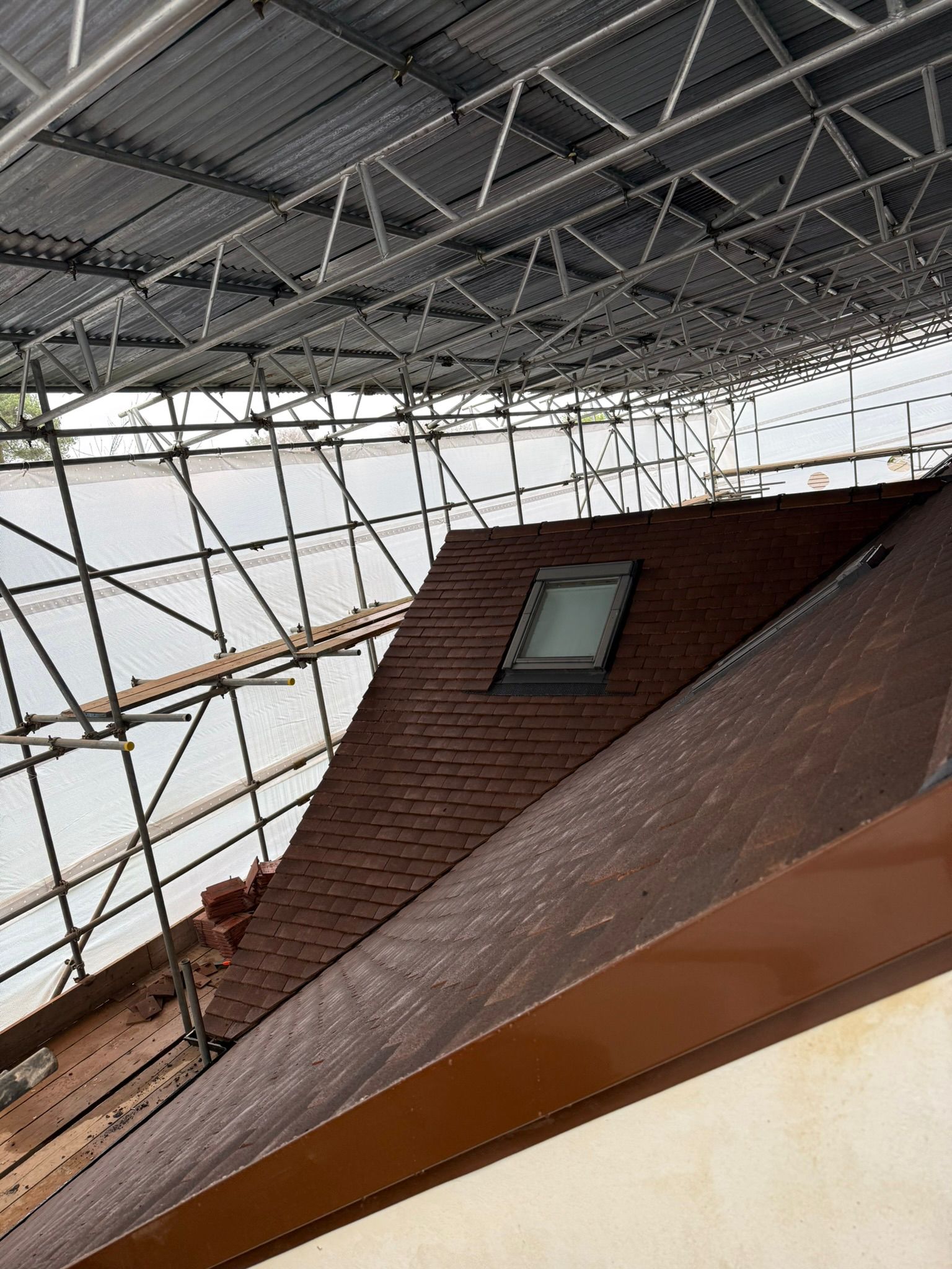 Complete New roof and flat roof Guilford GU 3