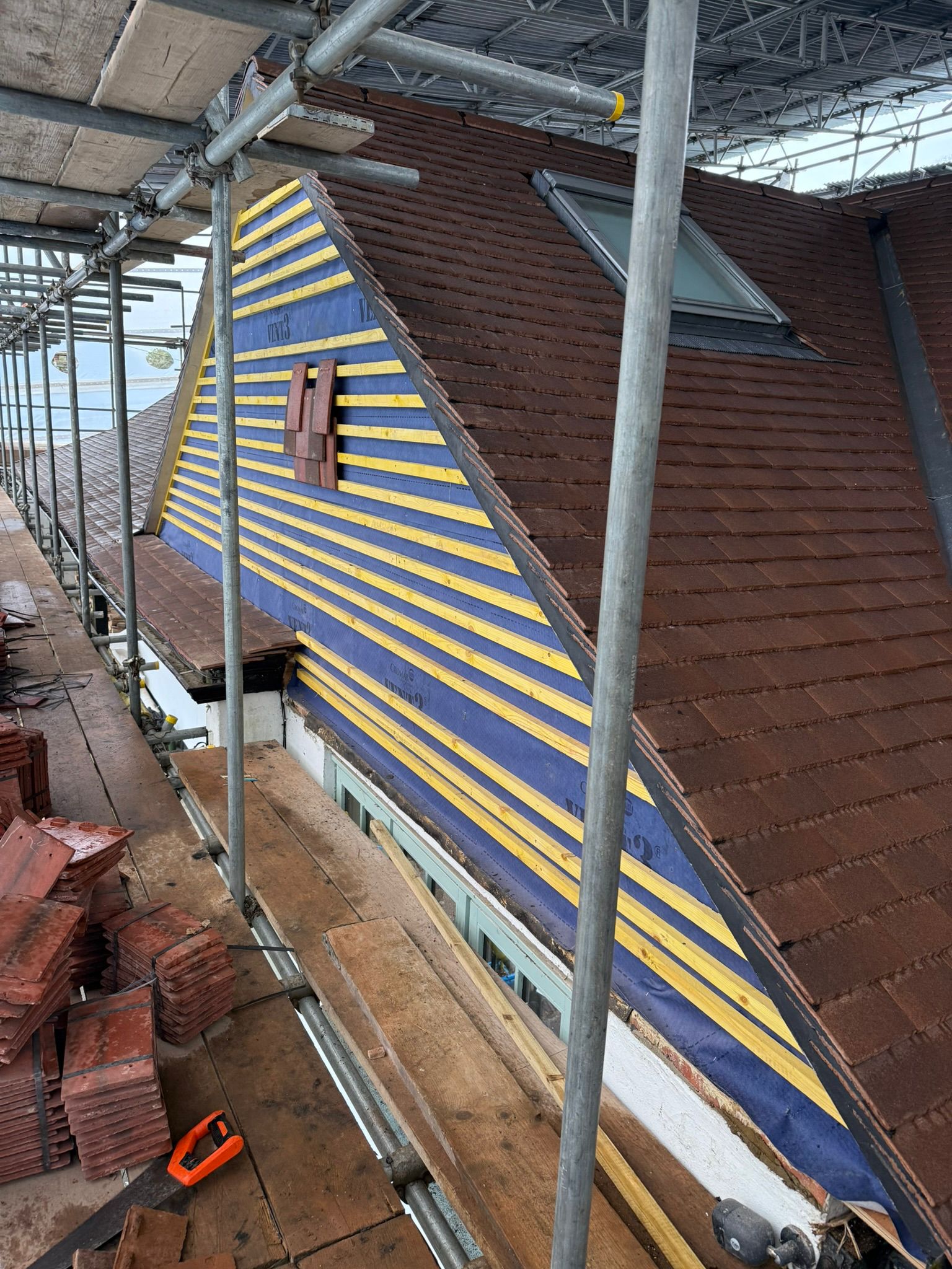 Complete New roof and flat roof Guilford GU 3