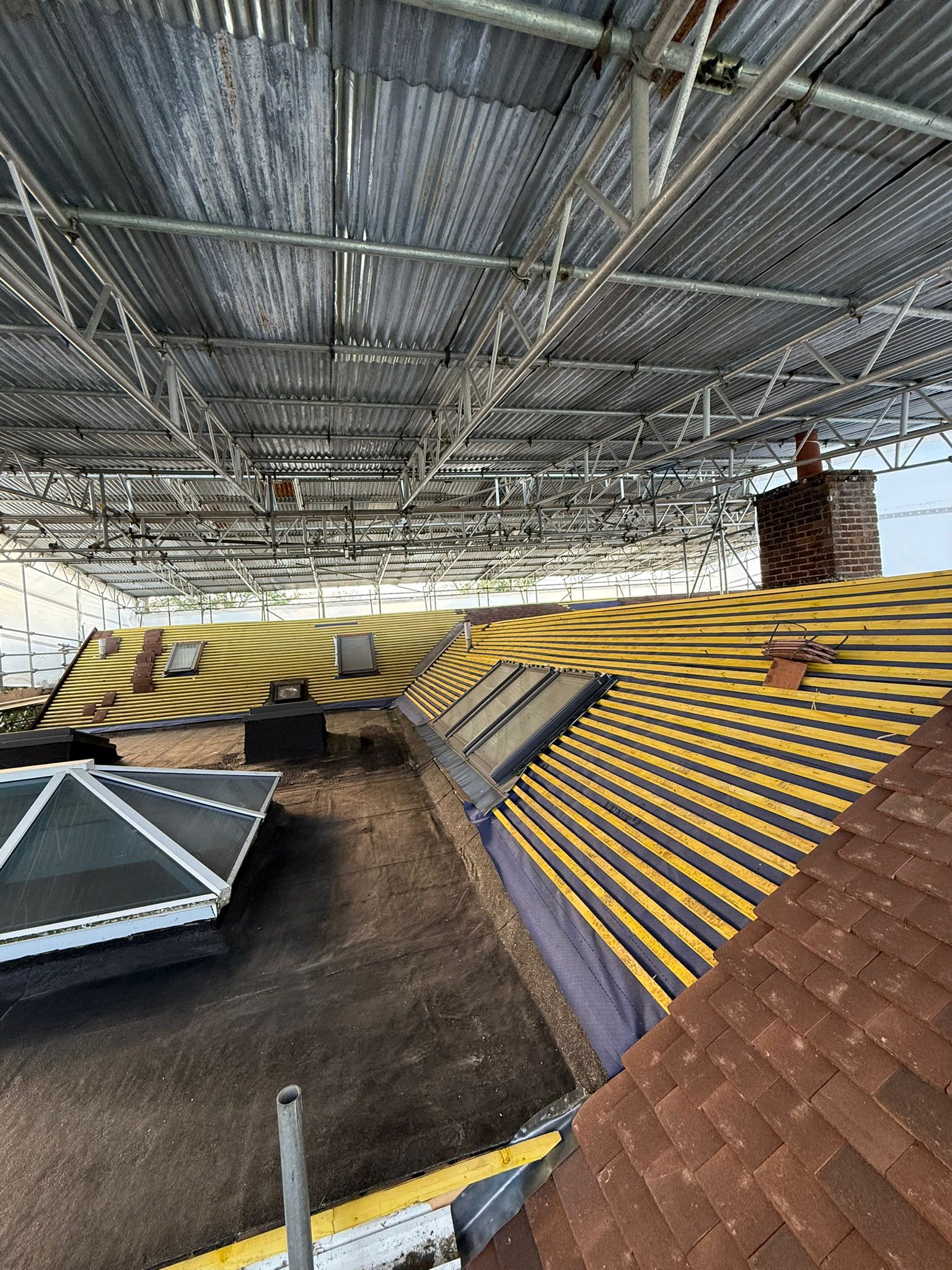 Complete New roof and flat roof Guilford GU 3