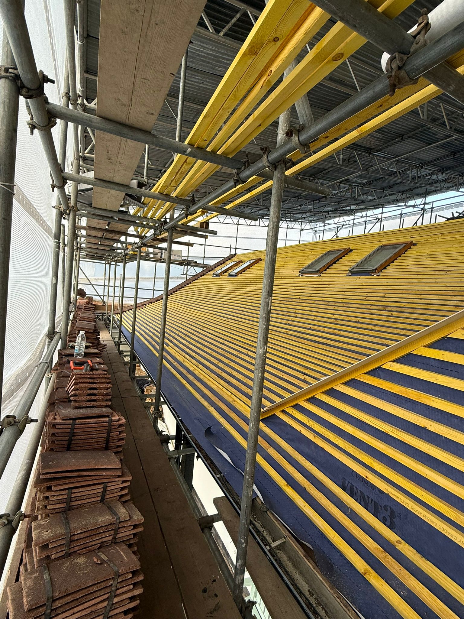 Complete New roof and flat roof Guilford GU 3