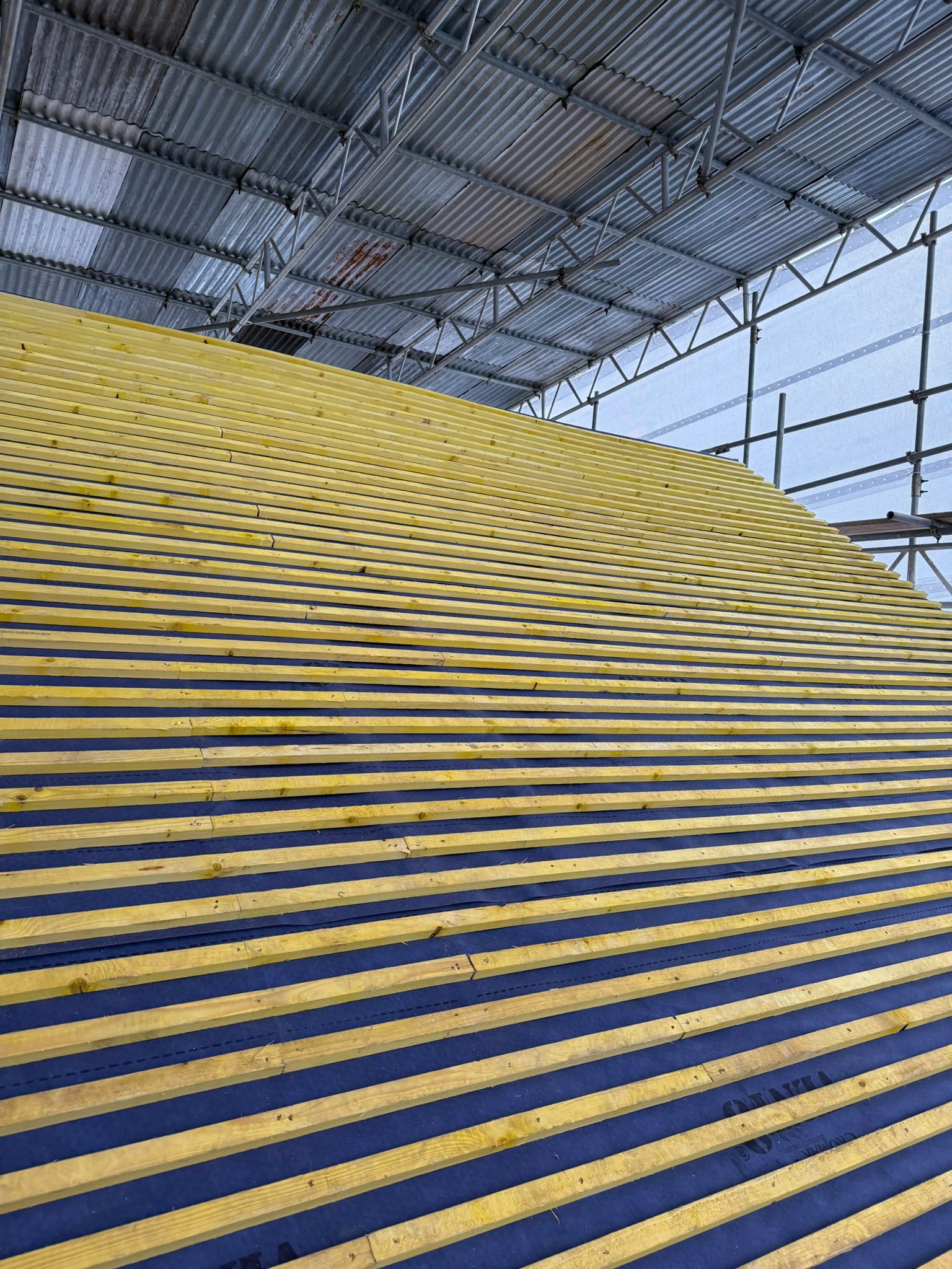 Complete New roof and flat roof Guilford GU 3