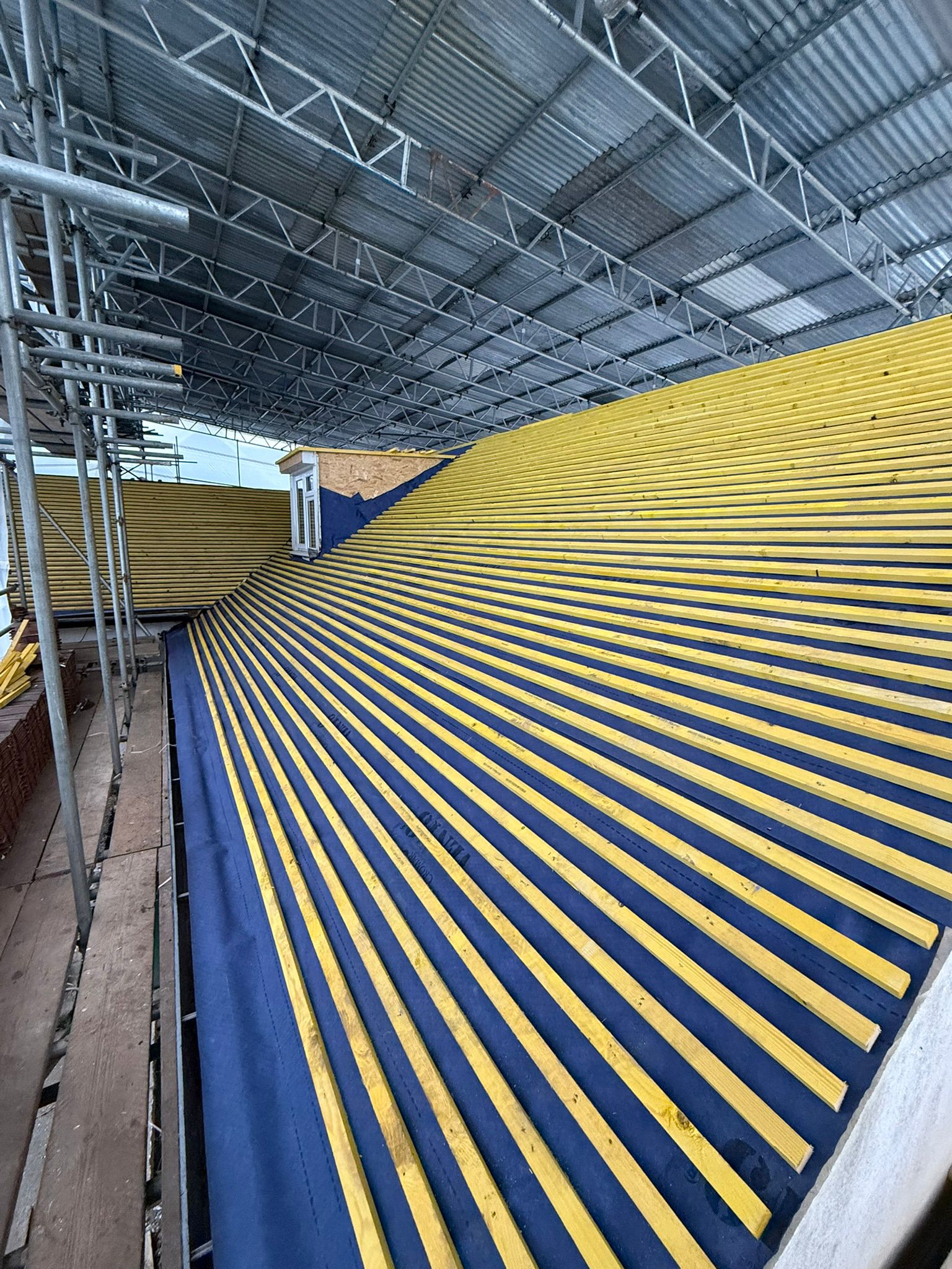Complete New roof and flat roof Guilford GU 3