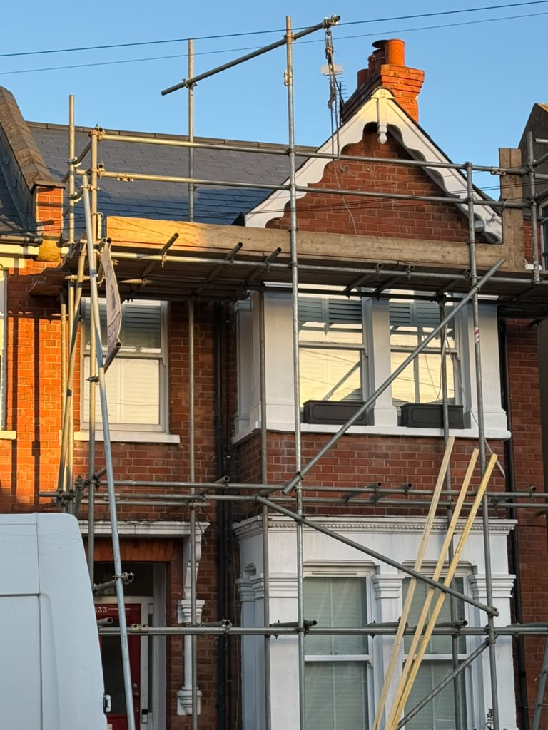 Full roof replacement in KT3 New Malden