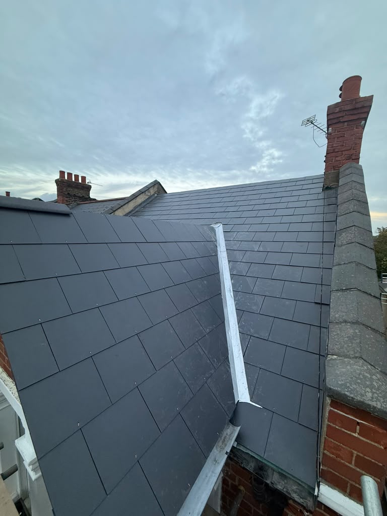 Full roof replacement in KT3 New Malden