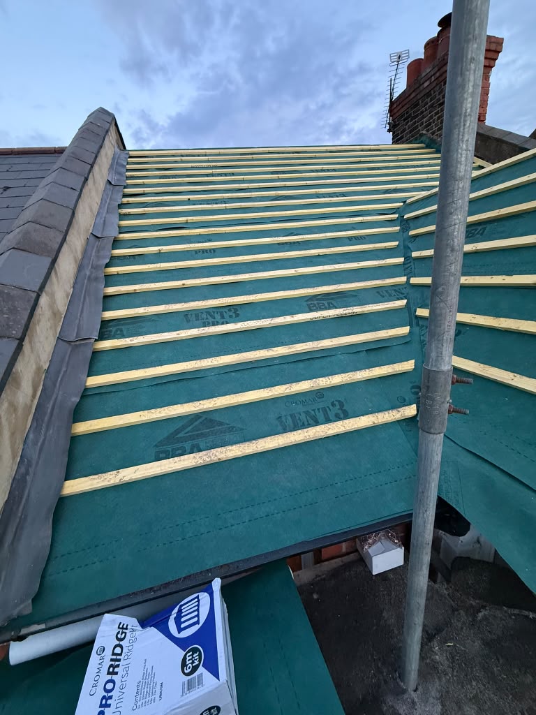 Full roof replacement in KT3 New Malden