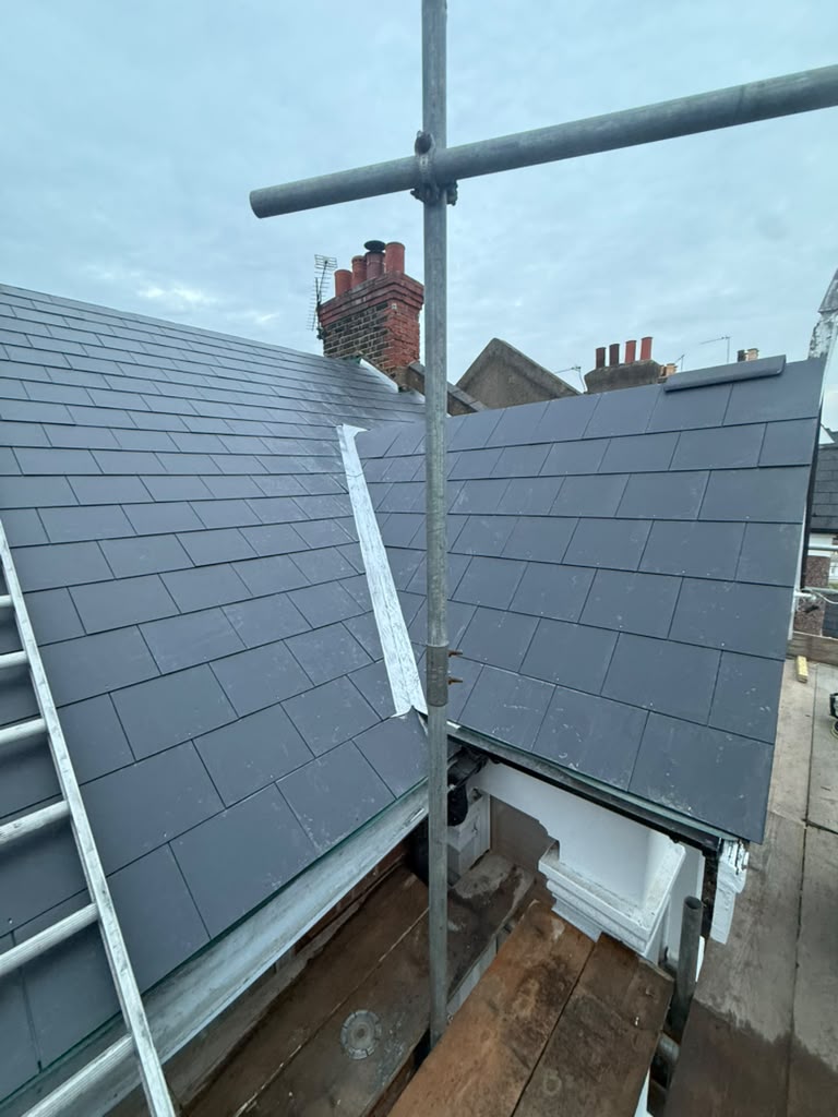 Full roof replacement in KT3 New Malden