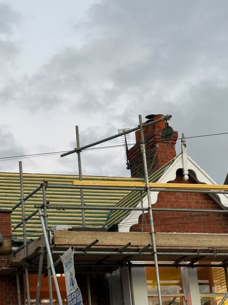 Full roof replacement in KT3 New Malden